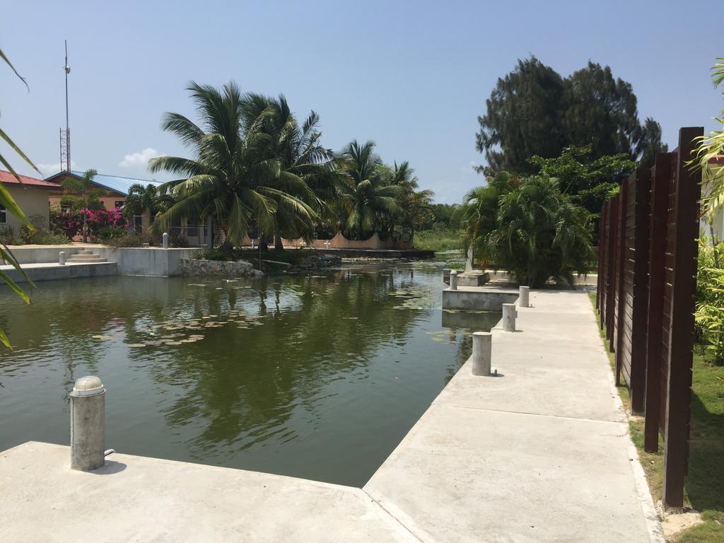 Royale Manor Villa Corozal Eksteriør billede