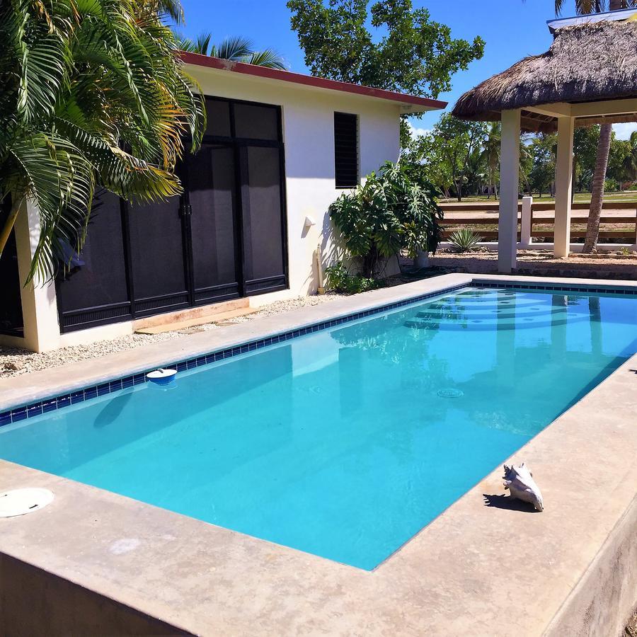 Royale Manor Villa Corozal Eksteriør billede
