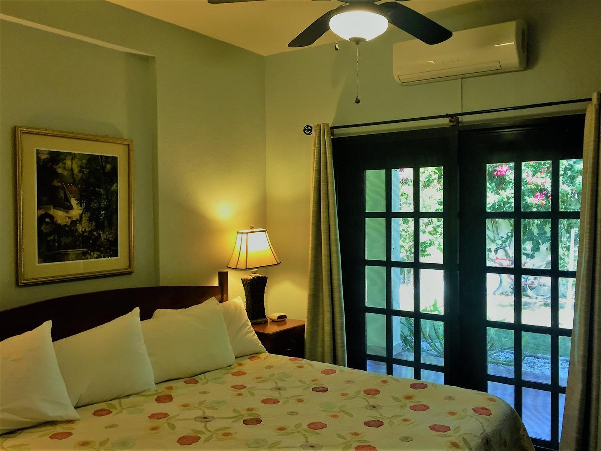 Royale Manor Villa Corozal Eksteriør billede